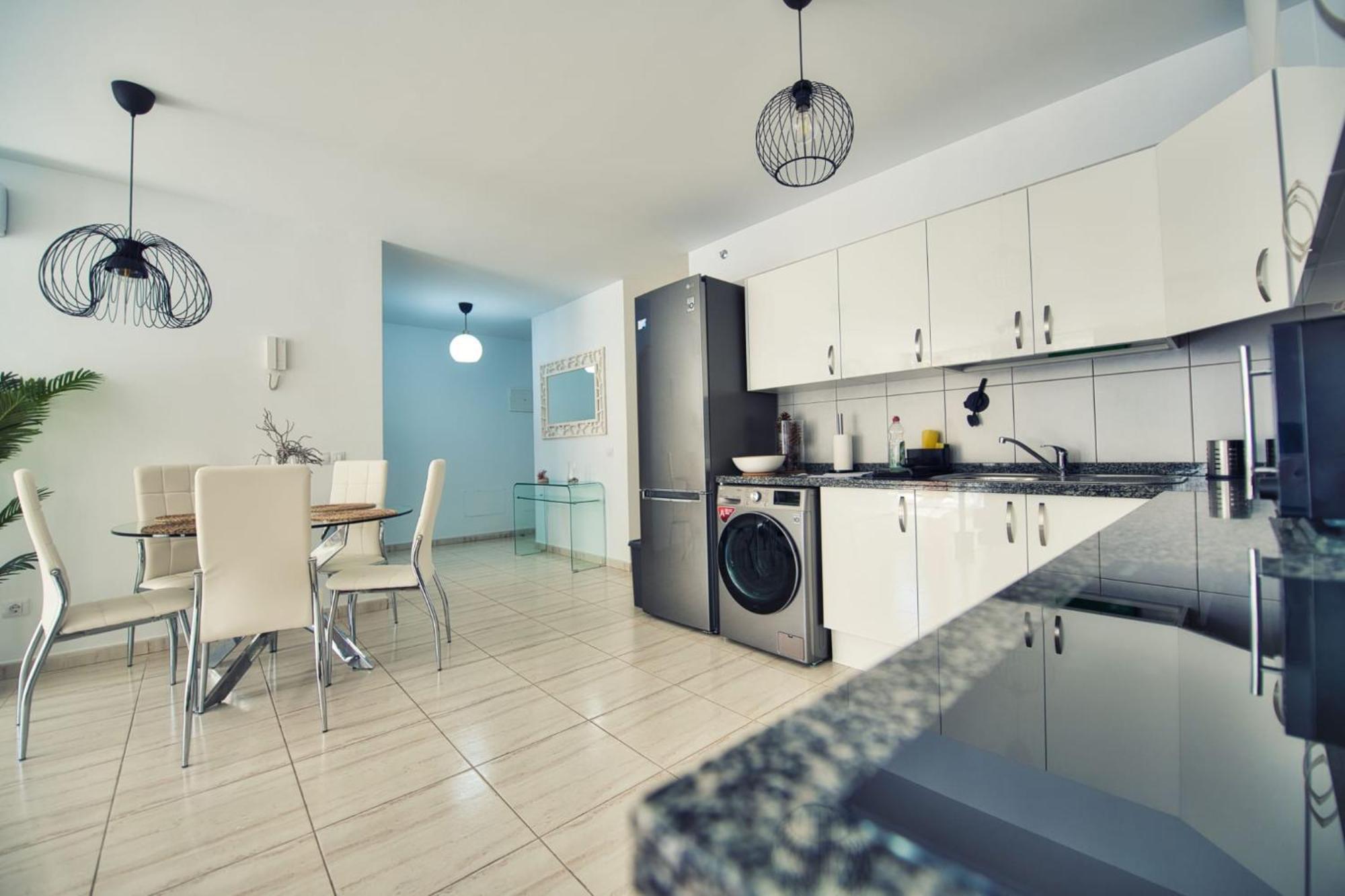 Ocean View Perfect Sunset Apartment, 4 Rooms 137M2, Wifi & Bbq Сан Мигел де Абона Екстериор снимка